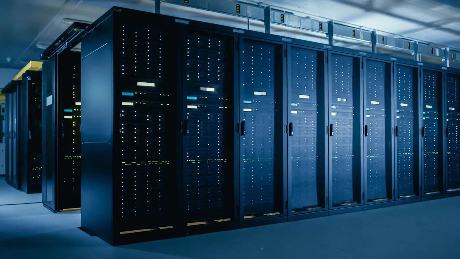 Cisco UCS Fabric Interconnect M6120 — Fabric Interconnects